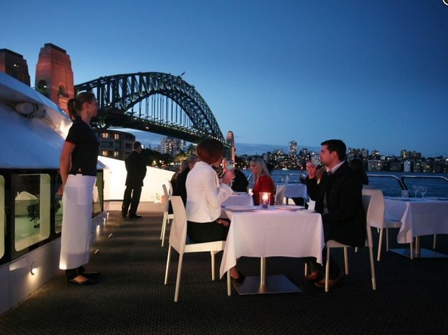 Вечерний круиз с ужином в Сиднее