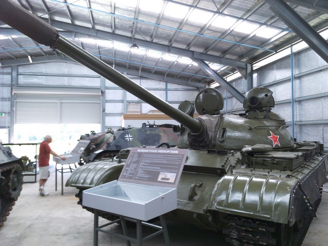 танк т-34 в Австралии